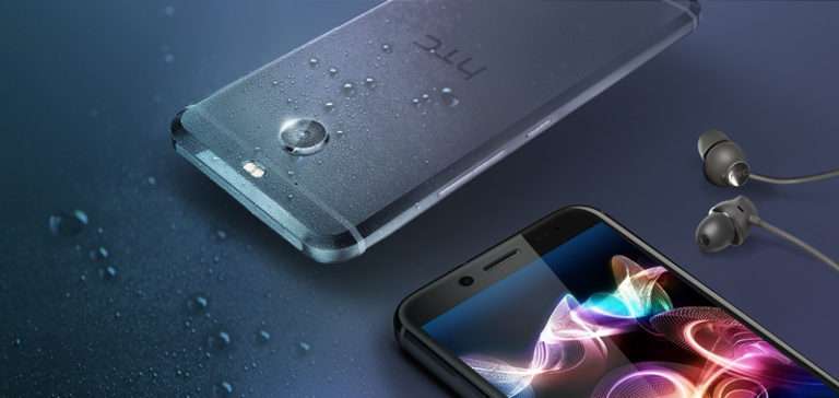 USB Type-C dual kulaklıkların yanı sıra suya ve toza da dayanıklı bir model