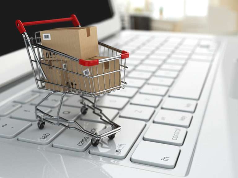 E-Ticaret, internet üzerinden yapılan alışverişe verilen addır.