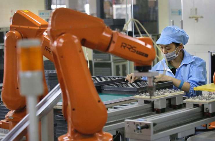 Foxconn tüm fabrikalarını tamamen otomatikleştirmek istiyor