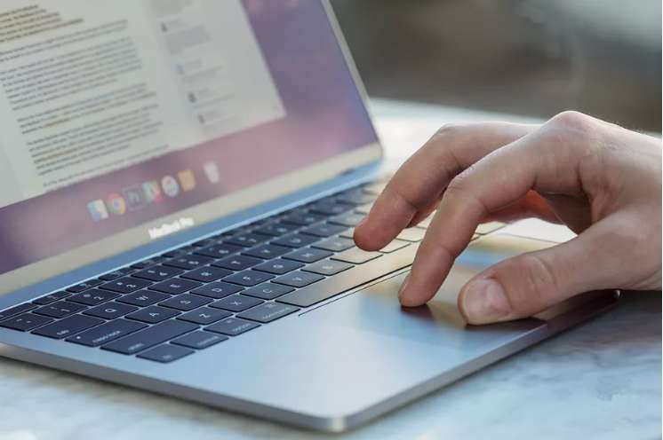 Apple MacBook bilgisayarların her zaman yeri ayrı