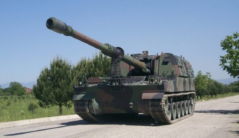 T-155 Fırtına obüsü