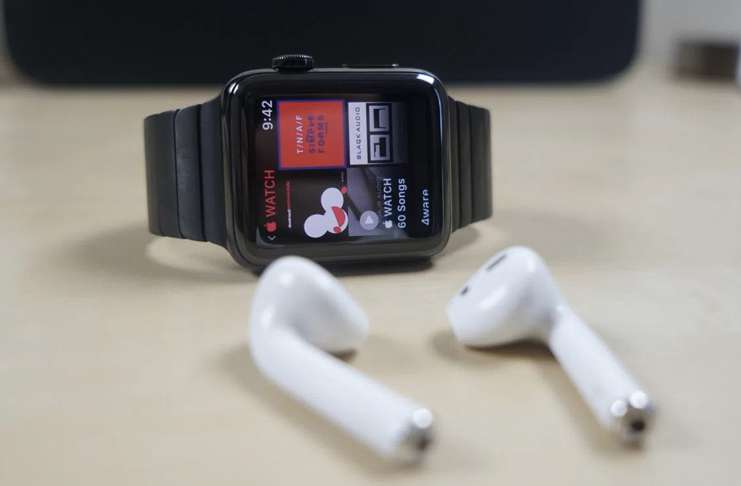 Artık iPhone'unuz yanınızda olmasa bile Apple Watch ile müzik dinleyebilirsiniz