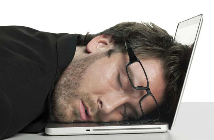 MacOSX Sierra’nın yeni güncellemesiyle gelen “Night Shift”, (Gece Modu) kullanıcıların daha iyi uyumasını sağlayacak