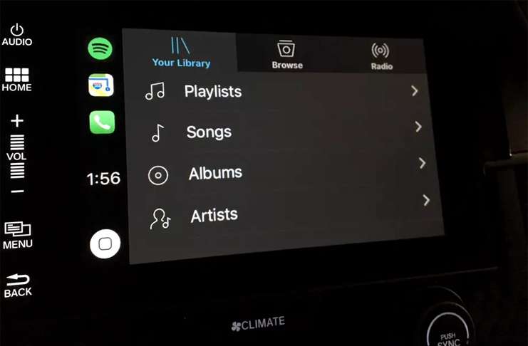 Apple Carplay'in yeni özelliği ile araba kullanırken dikkat dağılmayacak