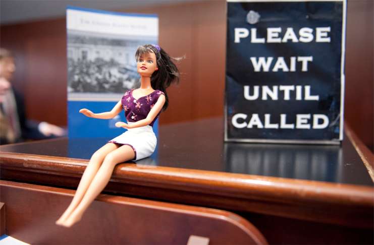 Doktor, avukat, hatta bilim adamı olan Barbie şimdi bir hologram oluyor