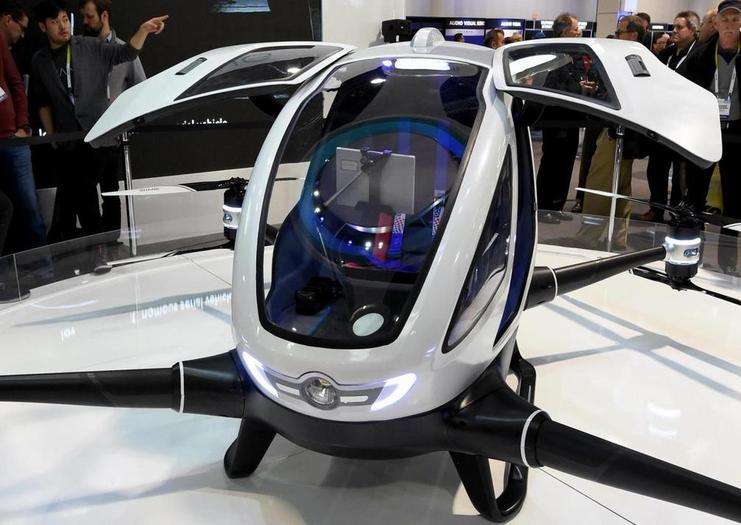 drone’un yaklaşık 100 kiloya kadar yolcu