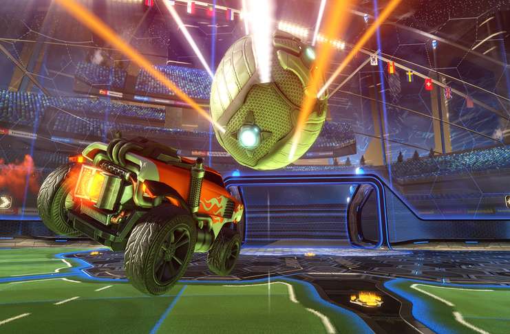 hem NBA 2K17’yi, hem de Rocket League oyununu bedavaya