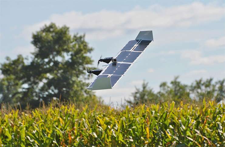 Drone Helikopter modundan uçak moduna geçebiliyor