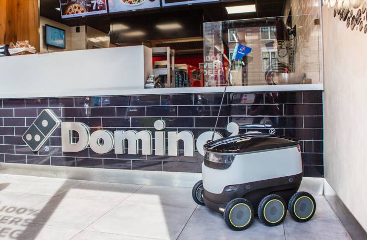 Domino’s ve Starship robot pizza dağıtımını