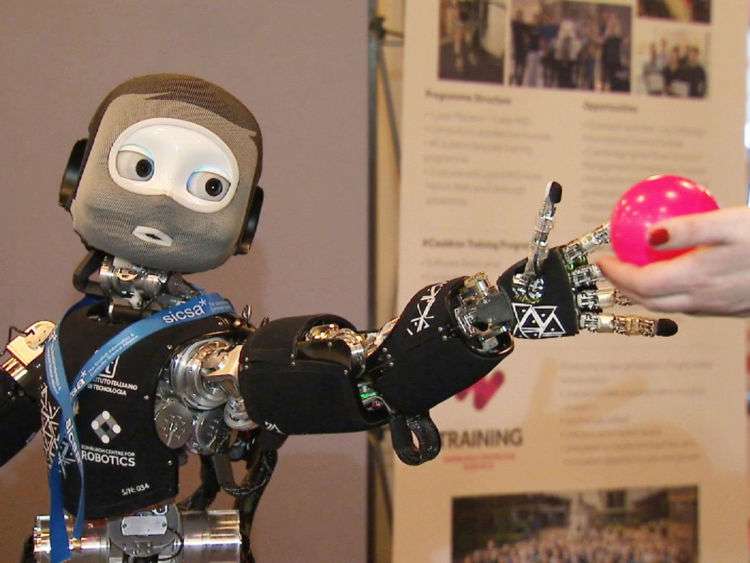 sosyal zekaya sahip robotlar