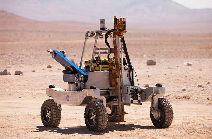 NASA, Mars 2020 gezgin robotu ile hem örnek toplamak hem de yaşam belirtileri aramak istiyor.