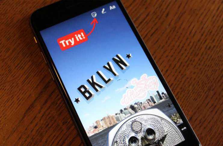 Instagram Hikayelerine geostickers