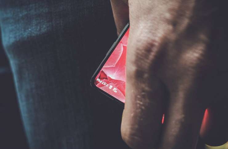 Andy Rubin yeni bir akıllı telefon yapıyor