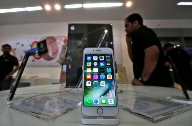 Apple, Samsung’a 70 milyon bükülebilir OLED panel siparişi