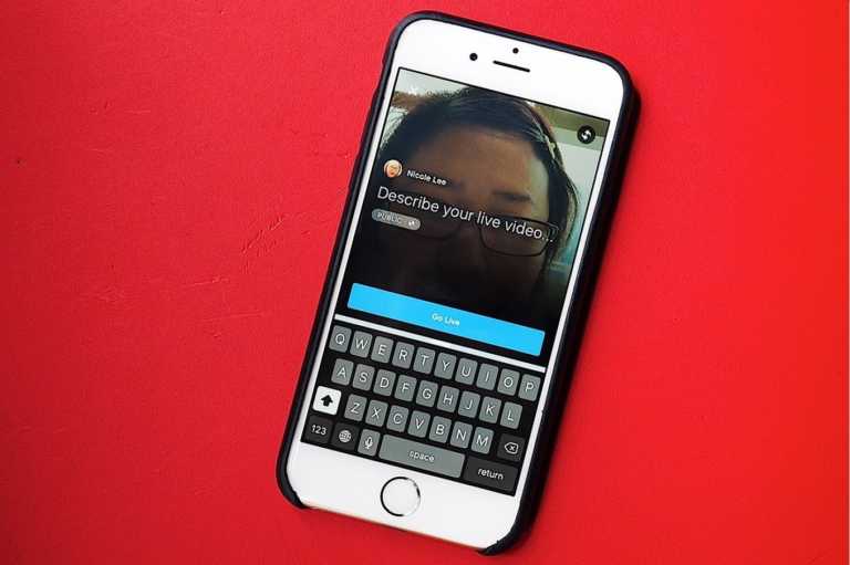 genç Tayland’lı bir adam Facebook Live’ı kullanarak