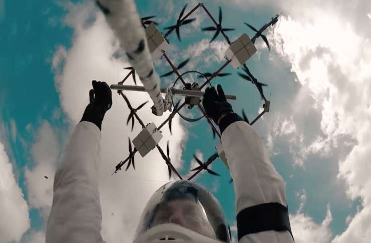 Aerones firması insan taşıyan drone