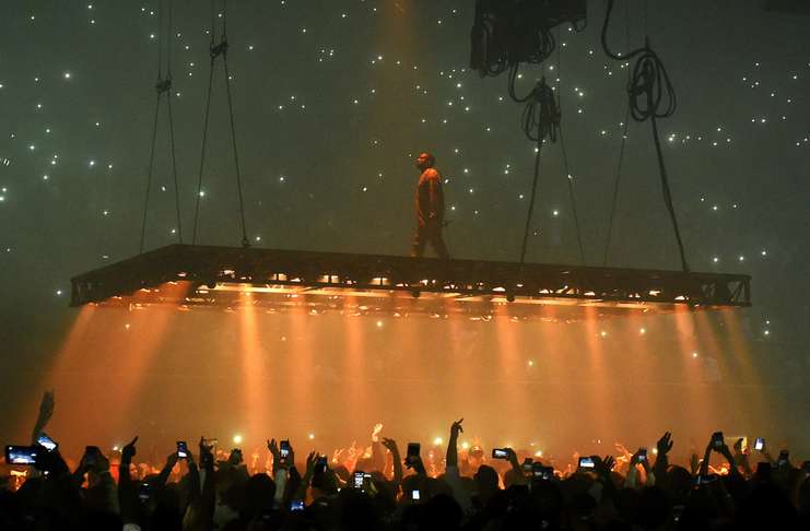 Kanye West, Twitter ve Instagram