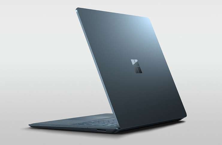 Surface ve mevcut MacBook Air