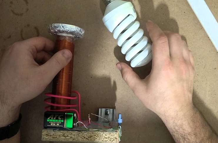 Stanford bilim insanları kablosuz elektrik iletimini gerçekleştiriyor