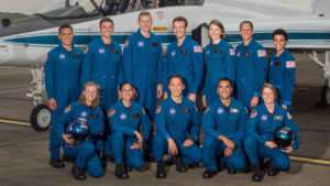 NASA, bünyesine 5’i kadın olmak üzere 12 yeni astronot aldı