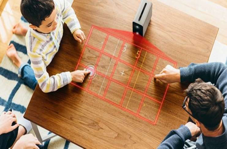Sony’nin projektörü: Xperia Touch, Avrupa’da artık satışta!