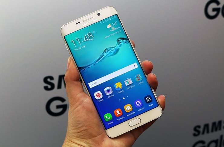 Samsung Galaxy C7, çift kamerası ile piyasaya çıkacak
