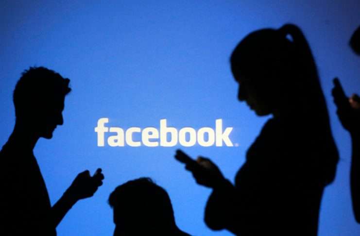 2 milyar kullanıcıya ulaşmasına rağmen Facebook yavaşlamıyor!