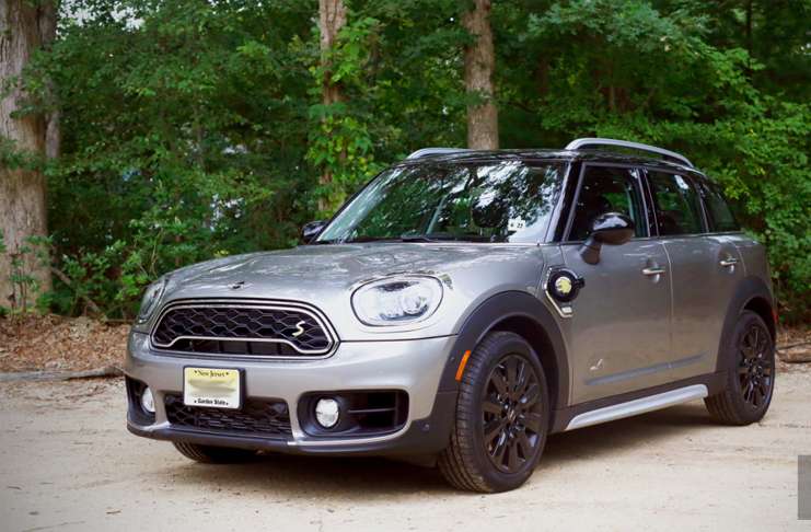 Mini Cooper’ın yeni çıkardığı Hybrid araç tanıtıma sunuldu!