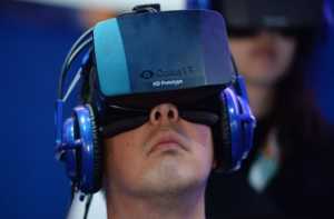 VR cihazı Oculus Rift, 399 dolara satışa sunuldu