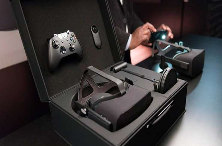 VR cihazı Oculus Rift, 399 dolara satışa sunuldu