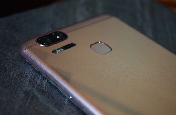 Asus Zenfone 4 Max, birçok özelliği ile tanıtıldı