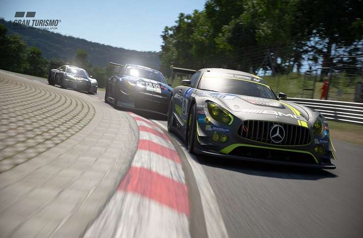 En iyi sürüş simülatörü oyunu Gran Turismo Sport satışa çıkıyor