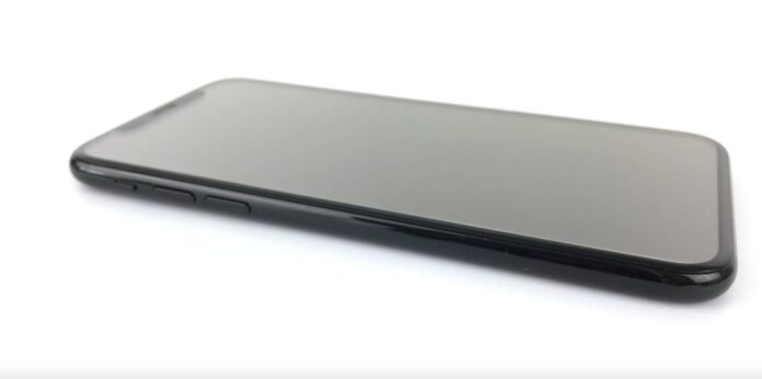 iphone-8-side