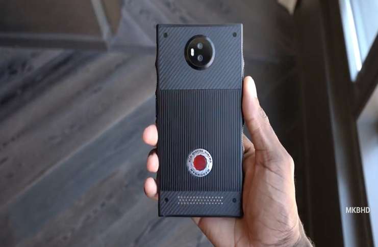 Merakla beklenen Hydrogen One telefonu için video paylaşıldı